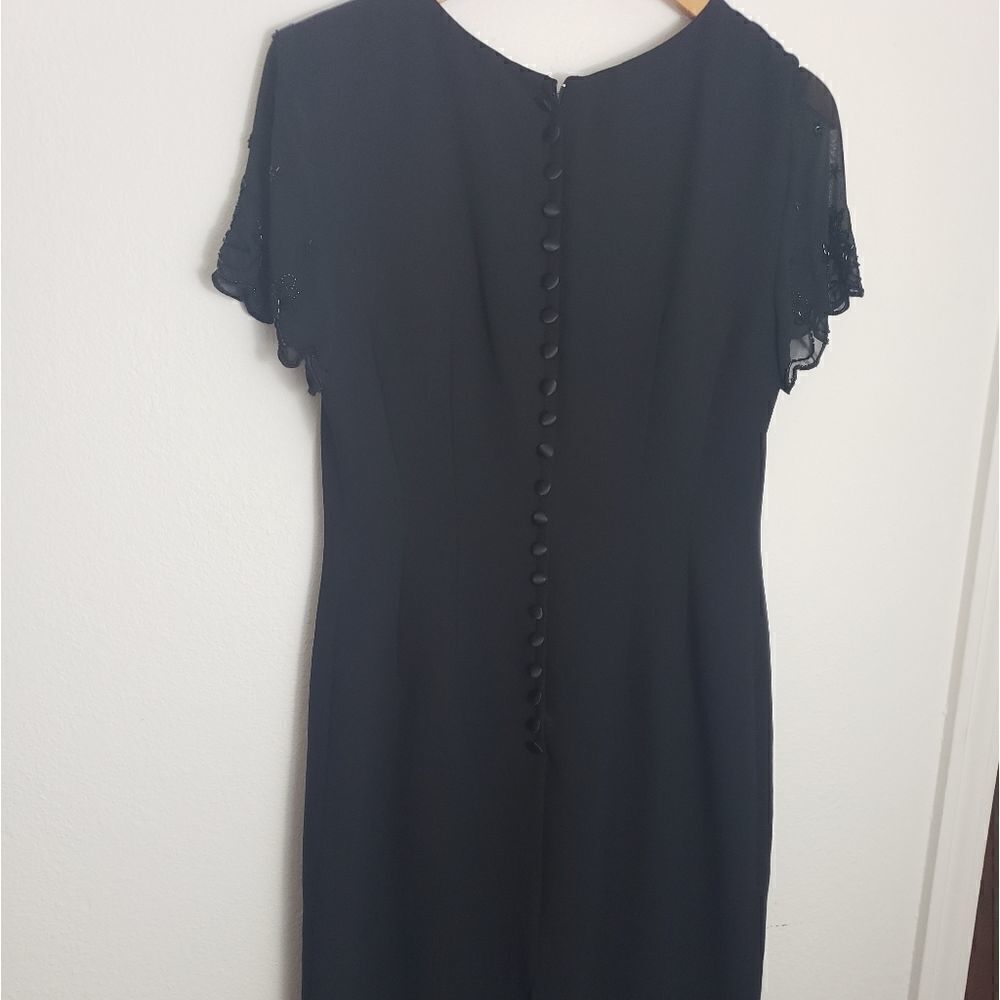 Beautiful beaded dress with satin button back - Picture 4 of 4